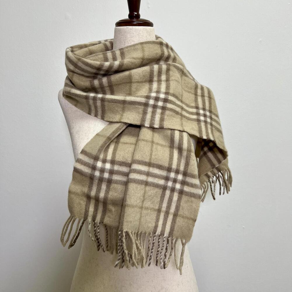 Vintage Burberrys 100% Cashmere Scarf
